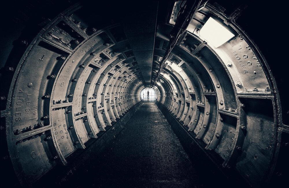 دارپابه دنبال تونل های زیرزمینی مخوف دنیا ، 4 استفاده احتمالی از تونل های بزرگ